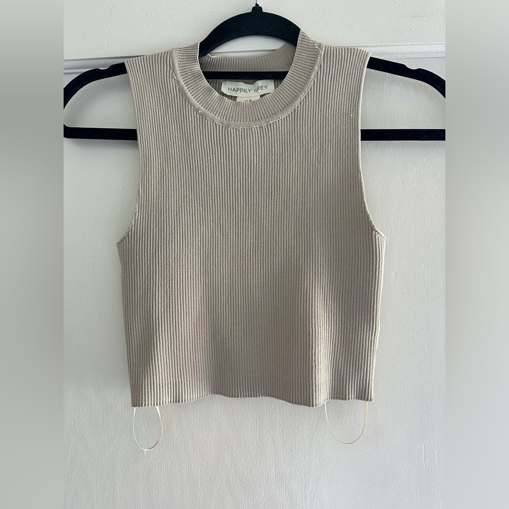 tan crop